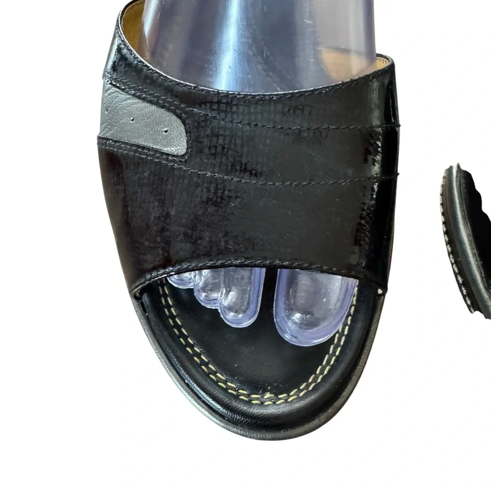 Cole Haan Nike Air Size 8.5 Black/Silver Patent Leather Wedge Slide Sandals
